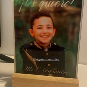 Peana con fotografía personalizada en metacrilato